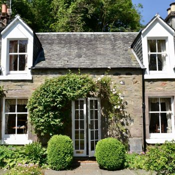 Glen Cottage, Comrie, large traditional holiday let - Cooper Cottages