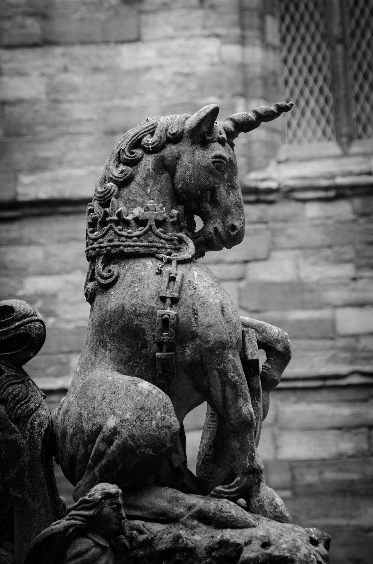 unicorn statue in Scotland